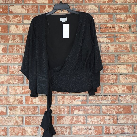 Finders Wrap Top - Picture 1 of 3